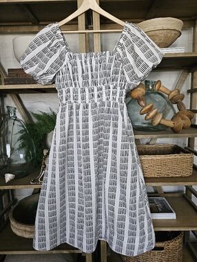 Anthropologie Maeve Puff-Sleeve Square-Neck Smocked Midi Dress Sz M